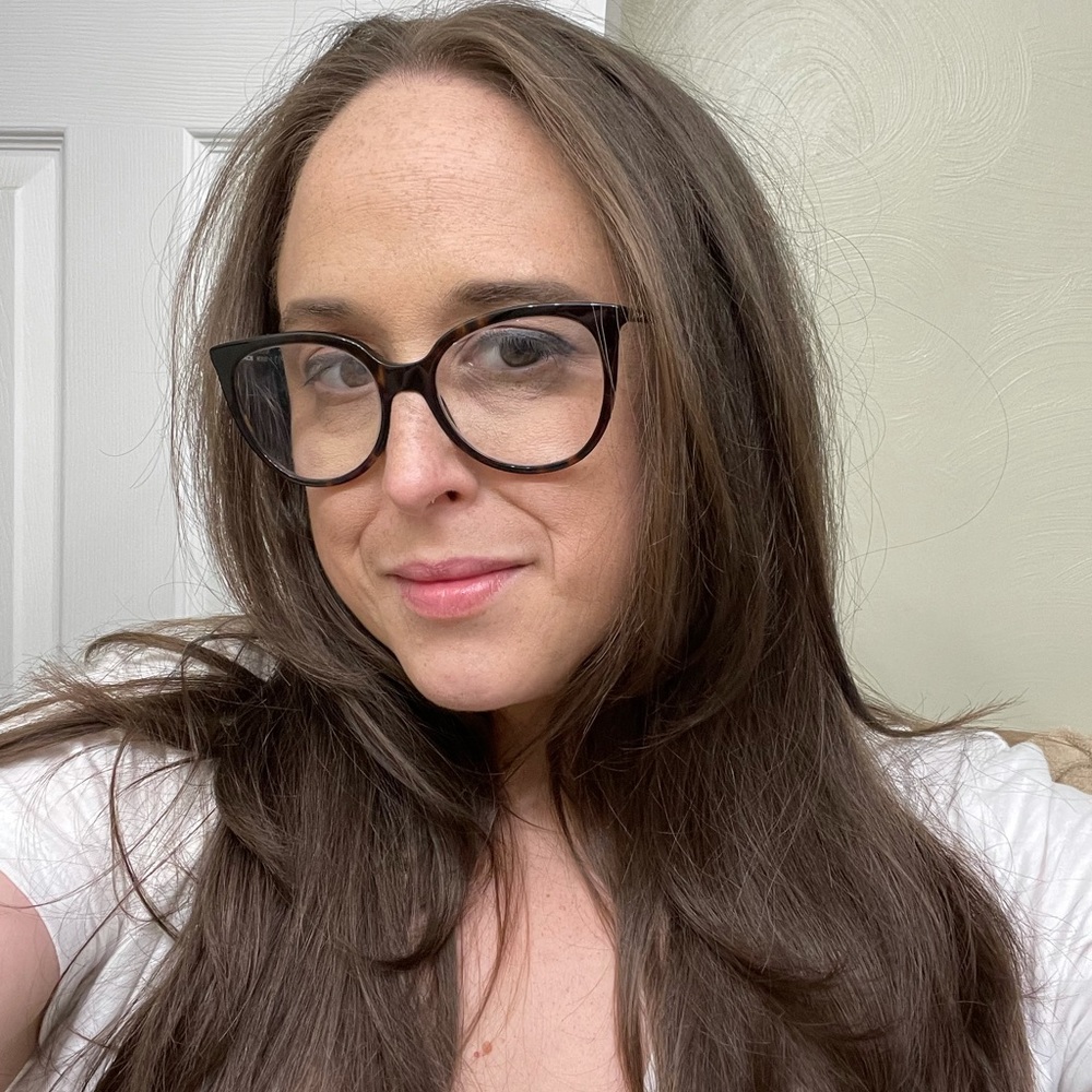 Meet your Posher, Rebecca